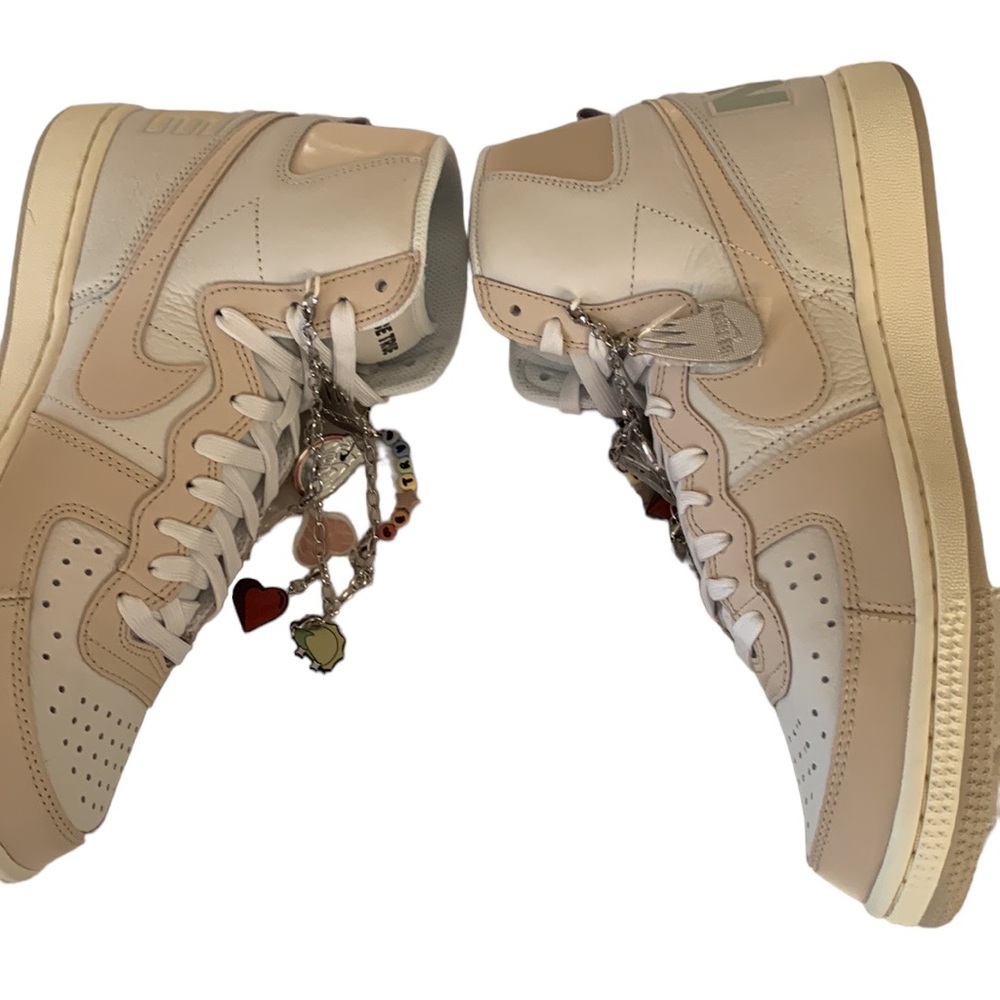 Nike Be True Terminator with charms , NWT, Unisex , Men=8.5 , Women = 10 - Picture 5 of 8